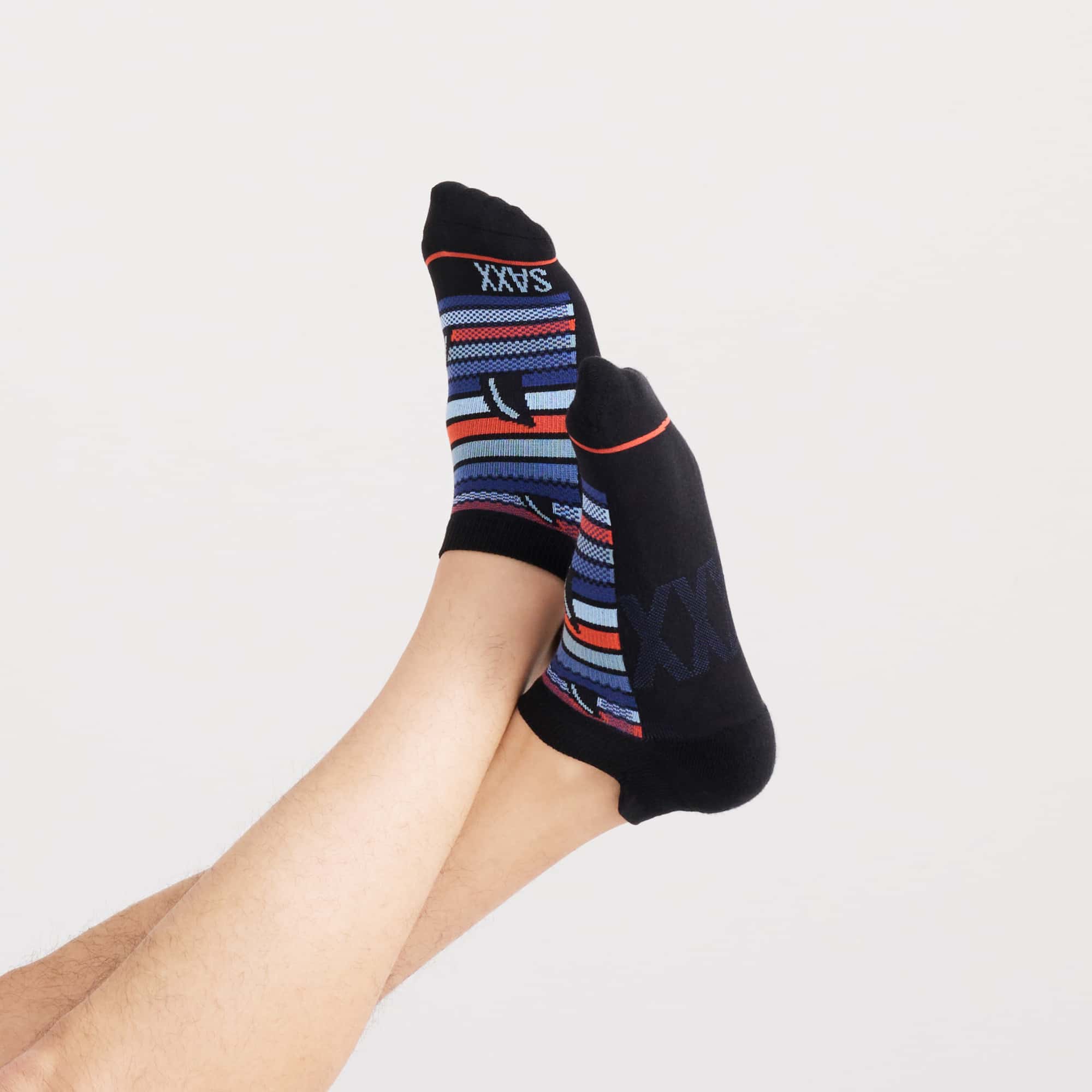 Front - Model wearing Whole Package Low Show Sock in Fins- Blue Multi