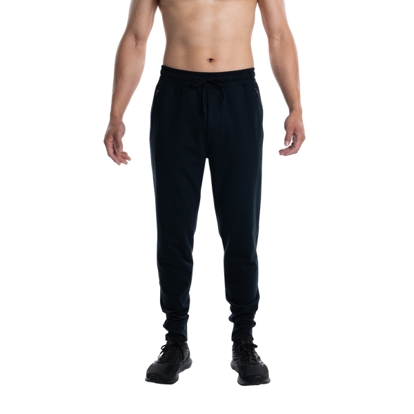 Front of Trailzer Pant in Black