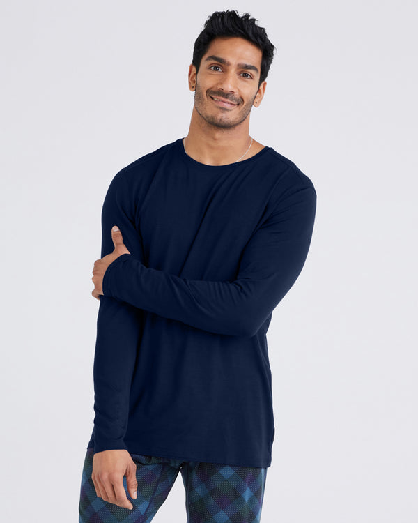 Front - Model wearing  Snooze Sleep Long Sleeve Crew in Maritime