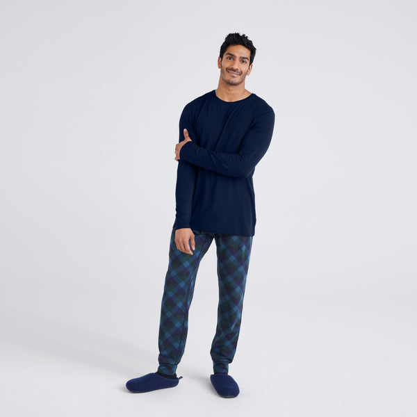 Front - Model wearing  Snooze Sleep Long Sleeve Crew in Maritime