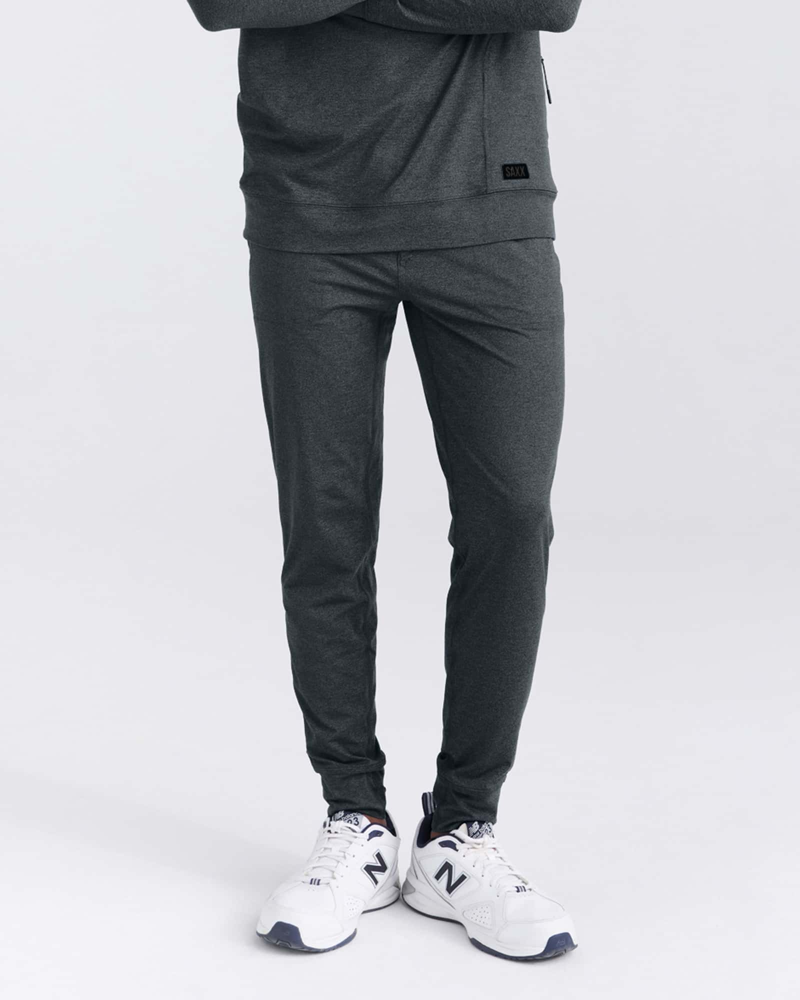 Front - Model wearing Peakdaze Jogger in Turbulence Heather